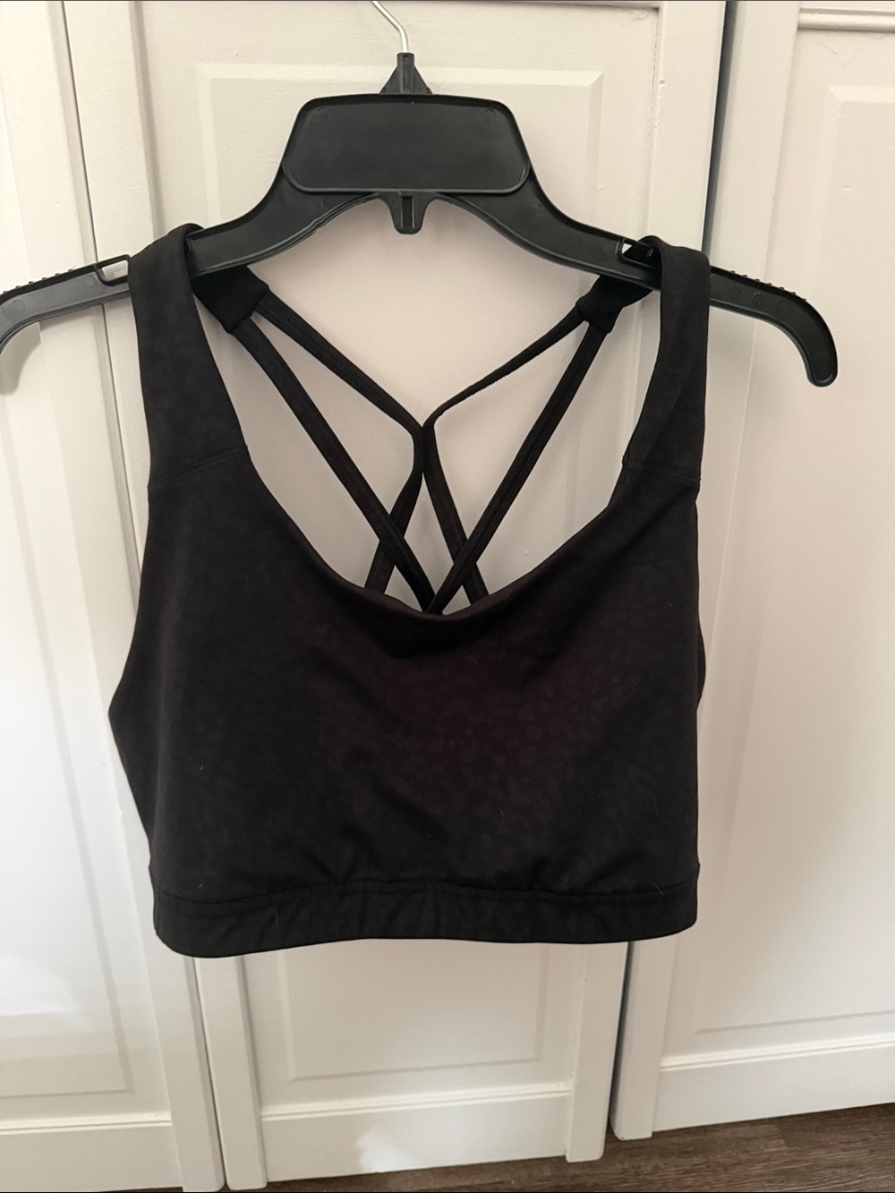 Old Navy Black Strappy Crisscross Sports Bra